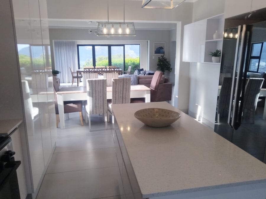 To Let 3 Bedroom Property for Rent in Kronenzicht Western Cape